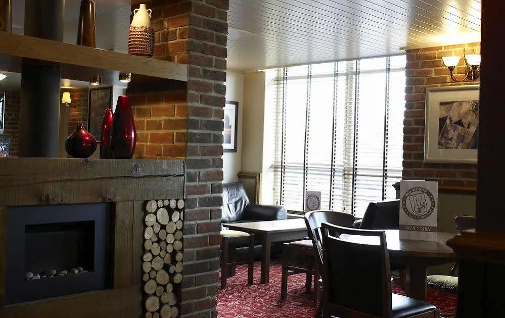 ***  Village Hotel Bournemouth Reino Unido