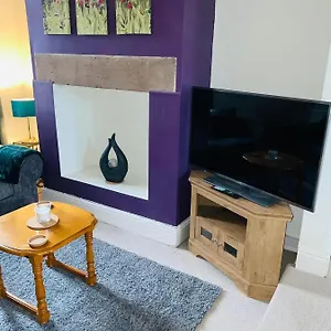 Selston House, 3 Bedroom Cosy For Up To 6 Guests, Cul-de-sac On Private Road Nottingham